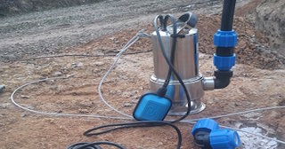 Установка дренажного насоса в Анжеро-Судженске - услуги от СантехДомНжр, расценки от 3128 рублей